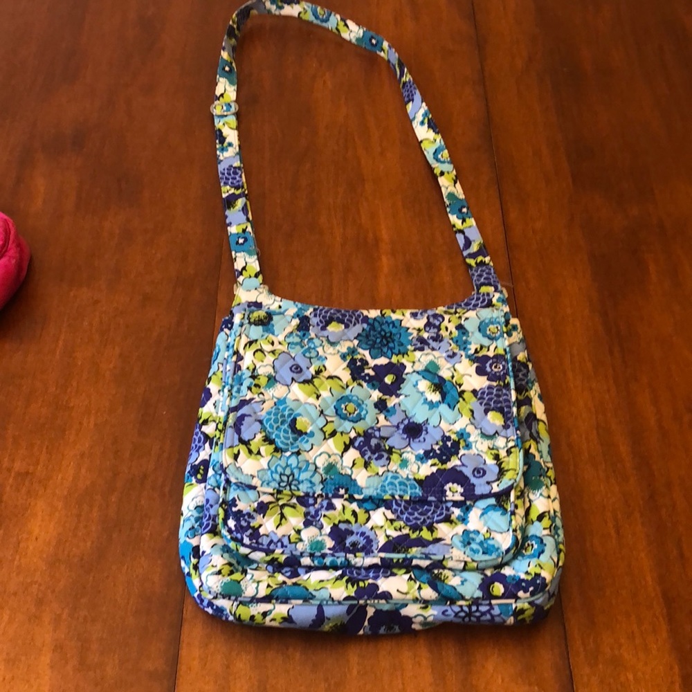 Retired vera Bradley mail bag